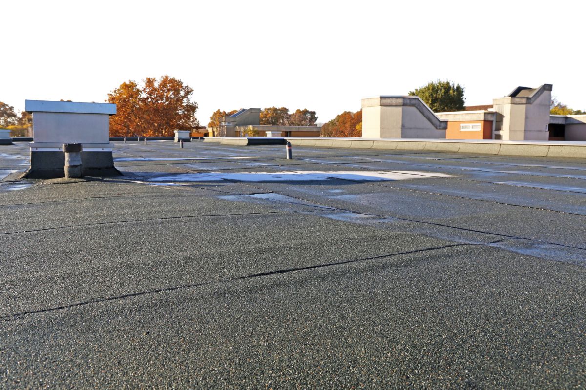 House Roof Inspection Guide: What to Check and When to Inspect 